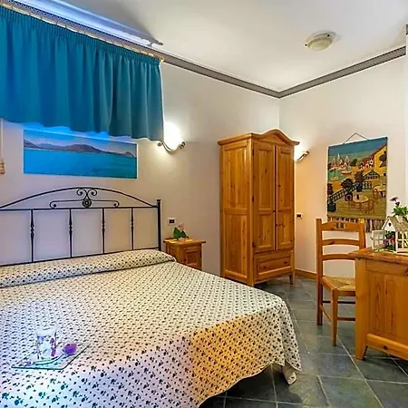 Alba Marina 4* Кастеллуццо