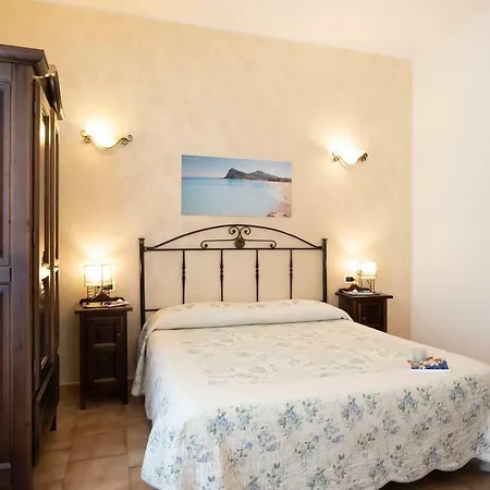 Bed and breakfast Alba Marina 4*